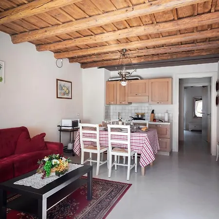 Apartment Corte Dei Soavi - *